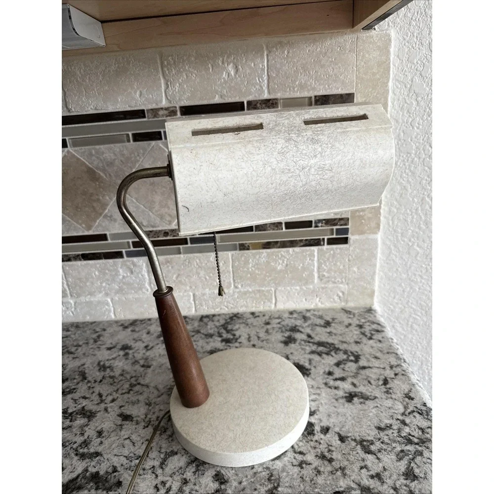 Vintage MCM Banker's Desk Lamp Mid Century Wood Speckle Melamine Plastic Works
